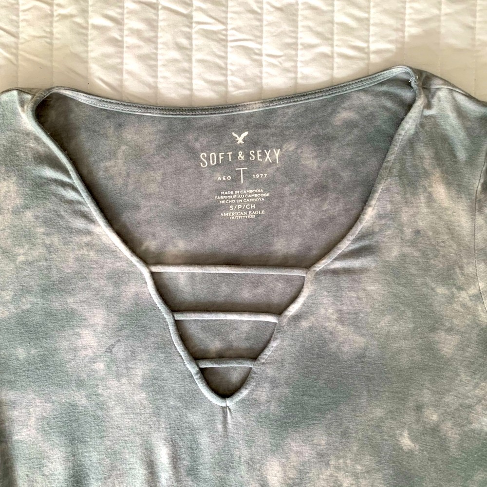 American Eagle Outfitters Soft & Sexy Top Flare Bell Long Sleeve V Neck Women S - Picture 6 of 16